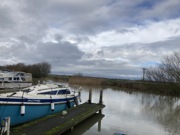 Up to 32' 10" / 10.00m mooring at Bardney Lock L1 available now